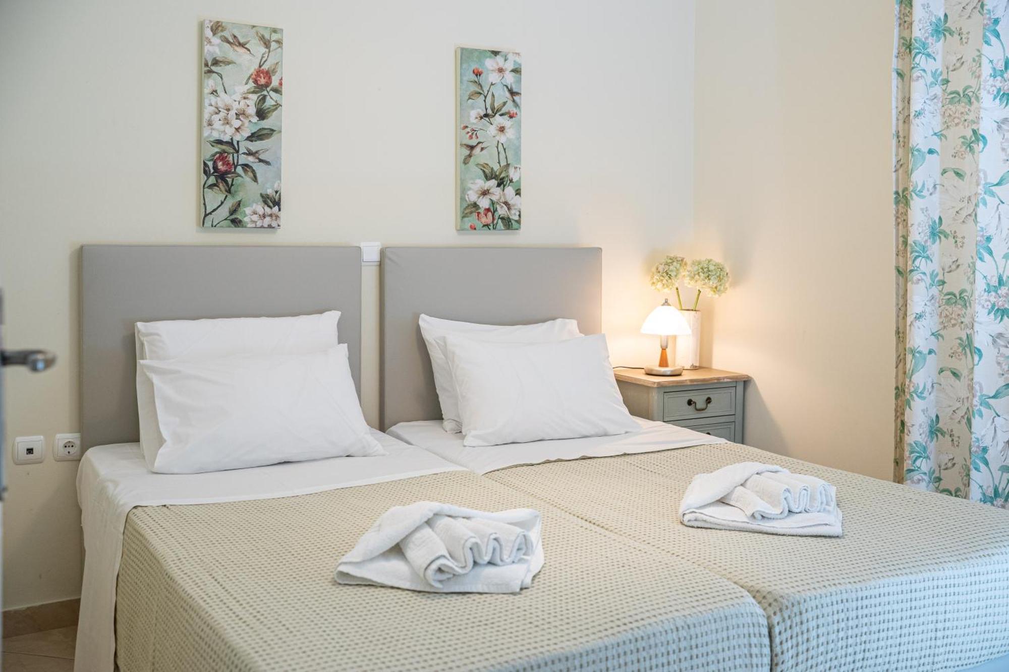 Rania Apartments Helmata Eksteriør billede